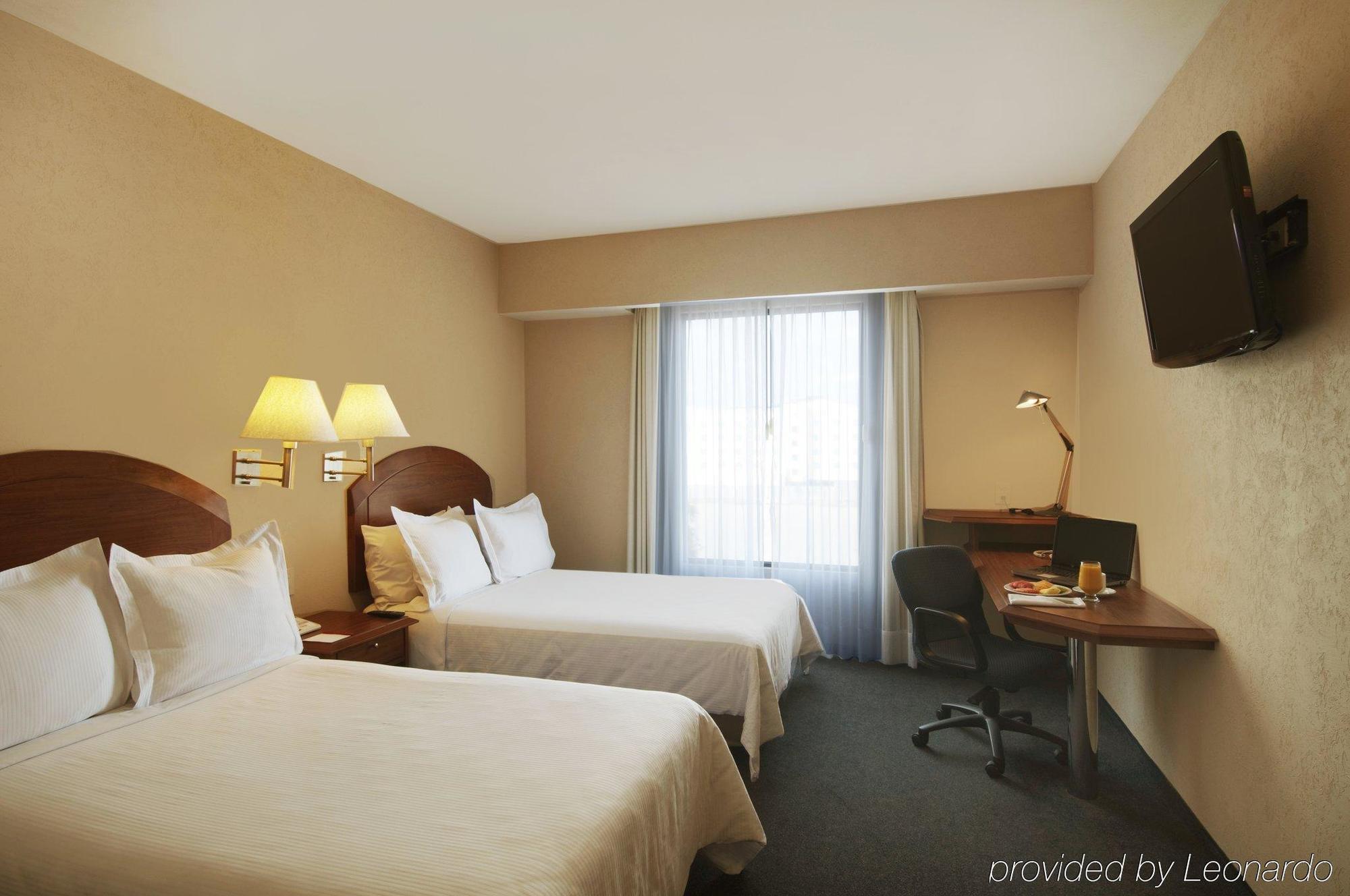 Fiesta Inn Poza Rica Phòng bức ảnh